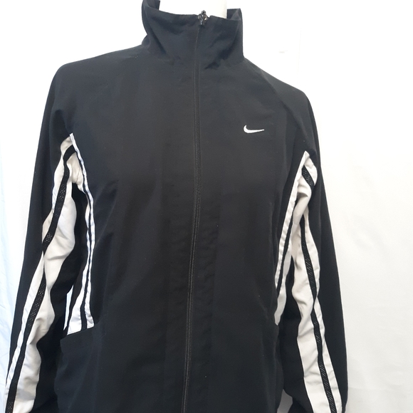 Nike Jackets & Blazers - Nike jacket for women size M regular (13)